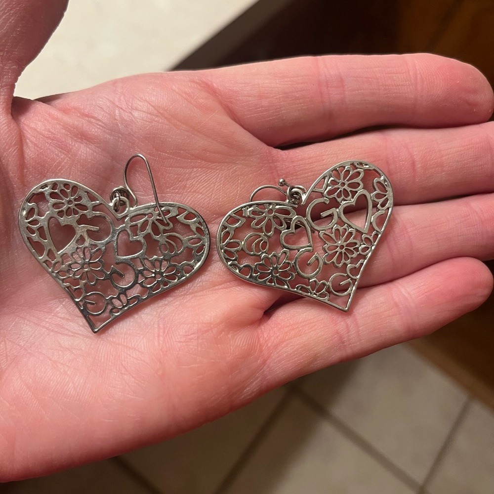 Elegant Silver Heart Filigree Earrings